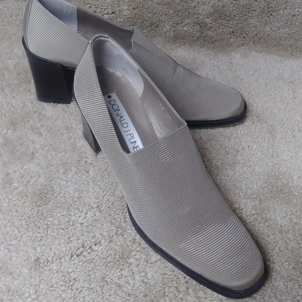 Donald J Pliner Size 8 Shoes